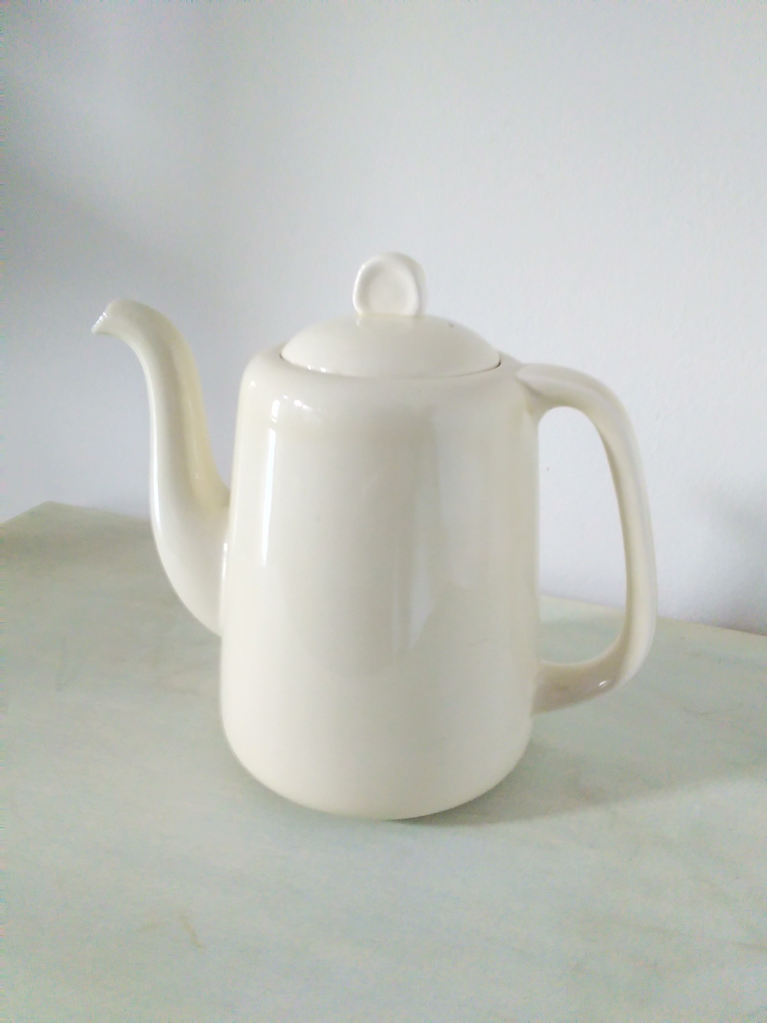 Oude aardwerk koffiepot SociÃ©tÃ© CÃ©ramique